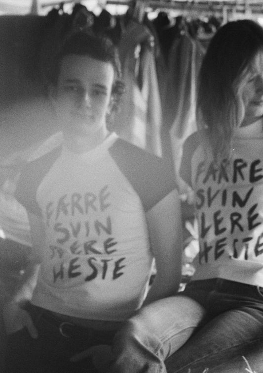 Teeshirt Færre Svin Flere Heste